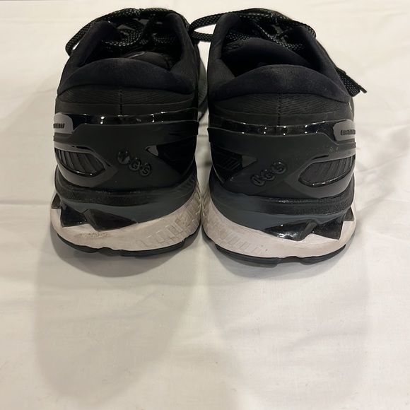 Mens Asics Athletic Shoes | Black | 11 - Picture 4 of 5